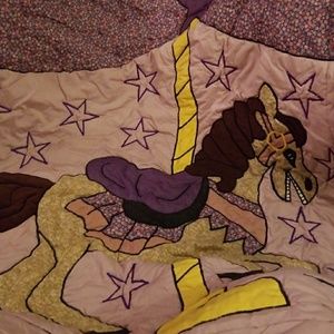 Hangable blanket
